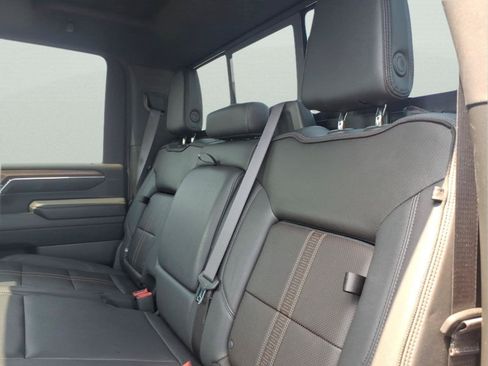Used 2024 Chevrolet Silverado 2500 High Country w/ High Country Premium Package AWD/4WD image 13
