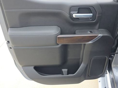 Used 2021 GMC Sierra 1500 SLT w/ SLT Premium Plus Package AWD/4WD image 21