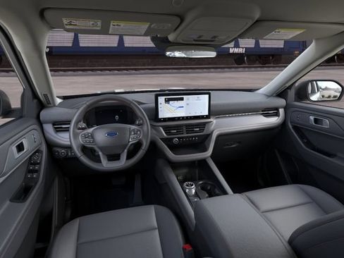 New 2026 Ford Explorer Active RWD image 9