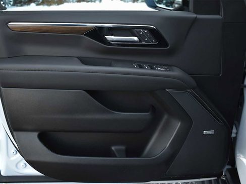 New 2026 Chevrolet Tahoe High Country image 28