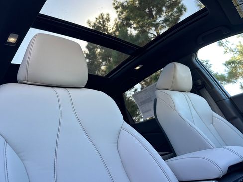 New 2025 Acura RDX SH-AWD image 19
