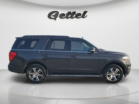 Used 2022 Ford Expedition XLT RWD image 3
