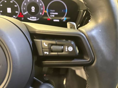 Used 2025 Porsche Cayenne image 15