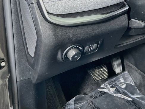 Used 2022 Jeep Compass Latitude w/ Convenience Group AWD/4WD image 10
