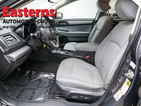 Used 2019 Subaru Outback 2.5i Premium image 14