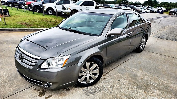 Used 2006 Toyota Avalon Touring FWD image 3