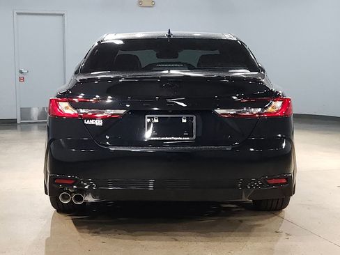New 2026 Toyota Camry Hybrid FWD image 6
