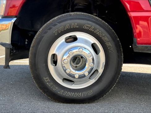 Used 2023 Ford F350 XLT AWD/4WD image 6