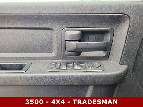 Used 2017 RAM 3500 Tradesman w/ Chrome Appearance Group AWD/4WD image 17