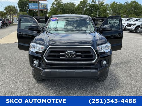 Used 2022 Toyota Tacoma SR5 image 26