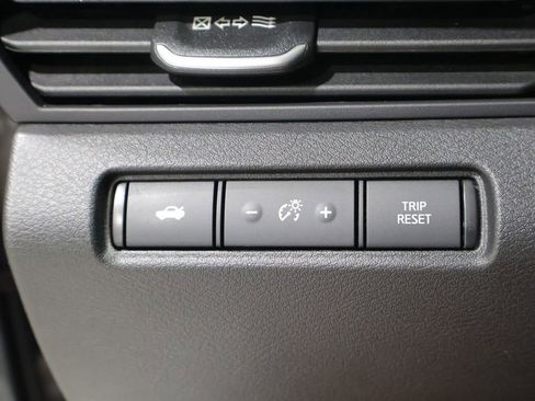 Used 2024 Nissan Altima 2.5 SV AWD/4WD image 32
