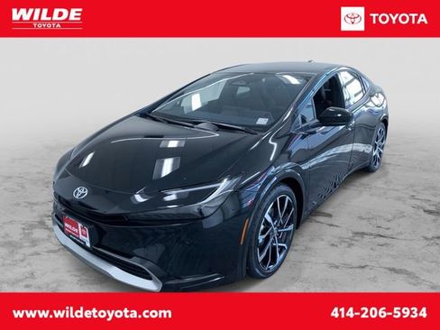 New 2026 Toyota Prius Plug-In Hybrid FWD image 1
