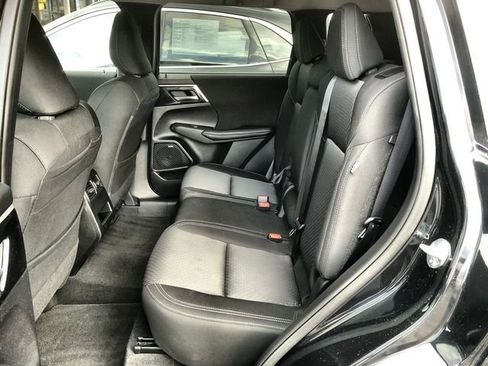 Used 2025 Mitsubishi Outlander ES image 22