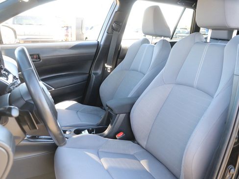 Used 2023 Toyota Corolla Cross AWD Hybrid image 14