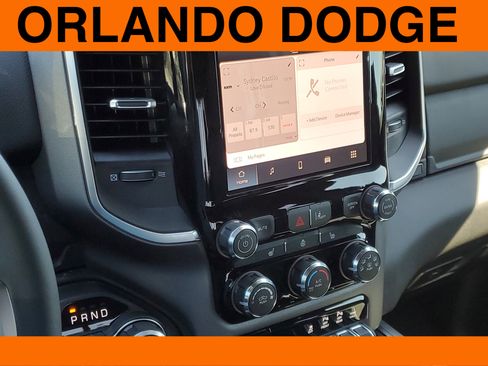 New 2026 RAM 1500 4x4 Crew Cab image 17