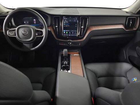 Certified 2024 Volvo XC60 B5 Plus w/ Climate Package AWD/4WD image 15