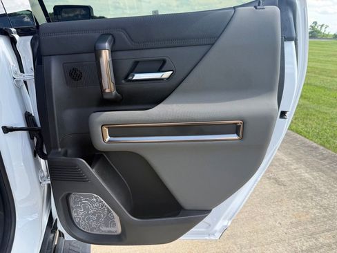 Used 2025 GMC Hummer EV 3X AWD/4WD image 15