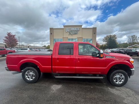 Used 2012 Ford F250 Lariat w/ Chrome Pkg image 1