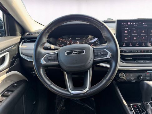 Used 2022 Jeep Compass Limited w/ Sun and Sound Group image 12