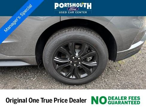 Certified 2024 Ford Edge SE w/ Black Appearance Package image 19