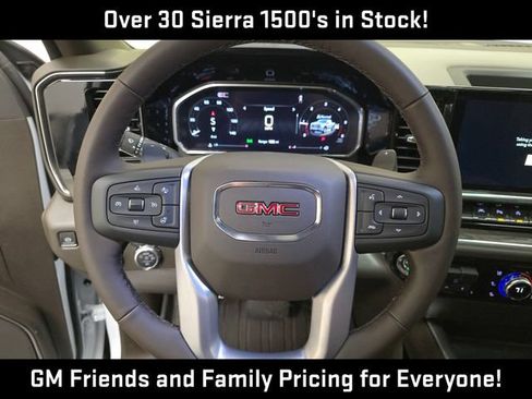 New 2026 GMC Sierra 1500 SLT AWD/4WD image 19