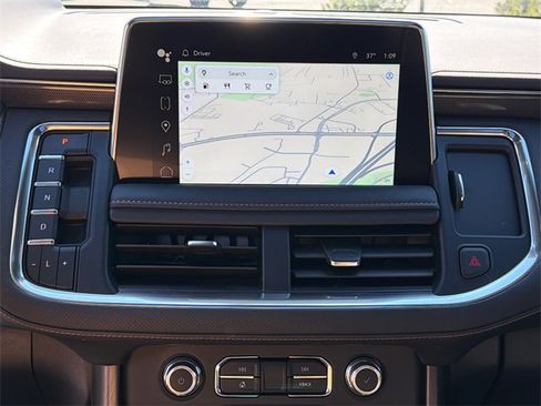 Used 2024 GMC Yukon XL AT4 image 30