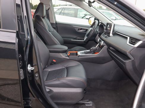 Used 2024 Toyota RAV4 Adventure image 23