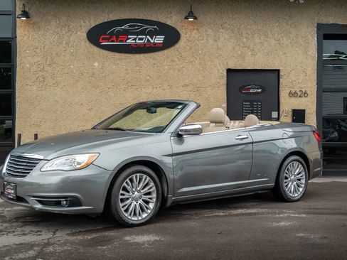 Used 2012 Chrysler 200 Limited FWD image 10