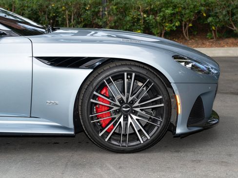 Used 2021 Aston Martin DBS Superleggera Volante image 25