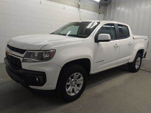 Used 2022 Chevrolet Colorado LT w/ Safety Package image 2