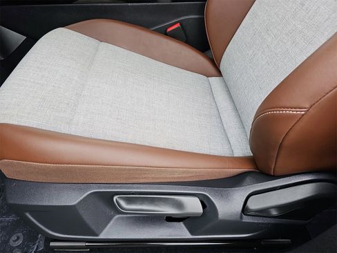 Certified 2023 Volkswagen ID.4 Pro image 27