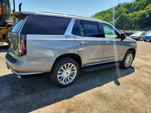 Used 2024 Cadillac Escalade Premium Luxury AWD/4WD image 4