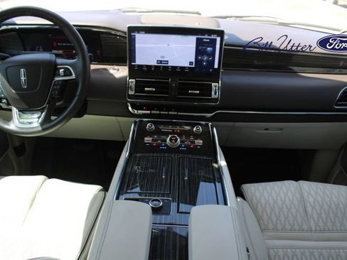 Used 2024 Lincoln Navigator Black Label AWD/4WD image 16