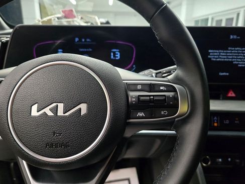 Used 2025 Kia Sportage X-Line AWD/4WD image 19