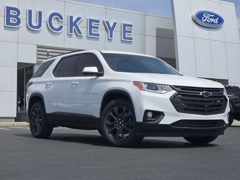 Used 2021 Chevrolet Traverse RS FWD image 1