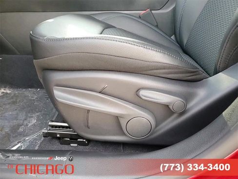 Certified 2025 Jeep Compass Latitude w/ Altitude Special Edition image 12