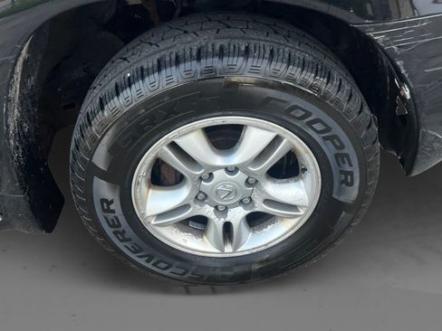 Used 2004 Lexus GX 470 AWD/4WD image 25