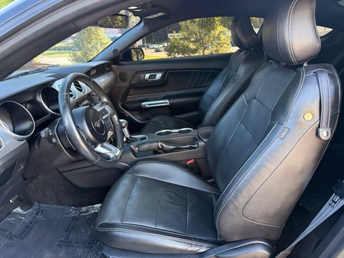 Used 2018 Ford Mustang GT Premium w/ Safe & Smart Package RWD image 33