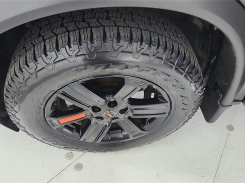 Certified 2025 Nissan Rogue SV image 47