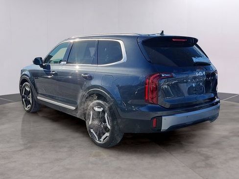 Certified 2023 Kia Telluride S image 6