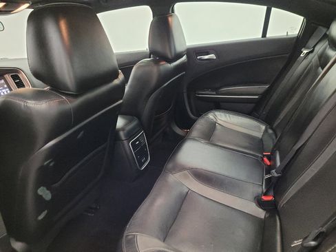 Used 2022 Dodge Charger SXT w/ Leather Interior Group RWD image 18