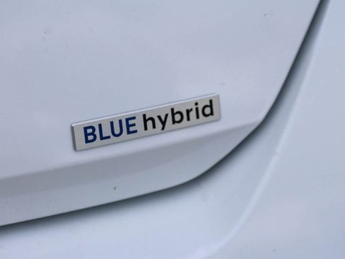 New 2025 Hyundai Elantra Blue image 6