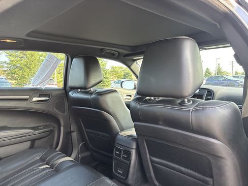 Used 2016 Chrysler 300 S AWD/4WD image 6