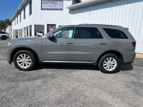 Used 2020 Dodge Durango SXT AWD/4WD image 4
