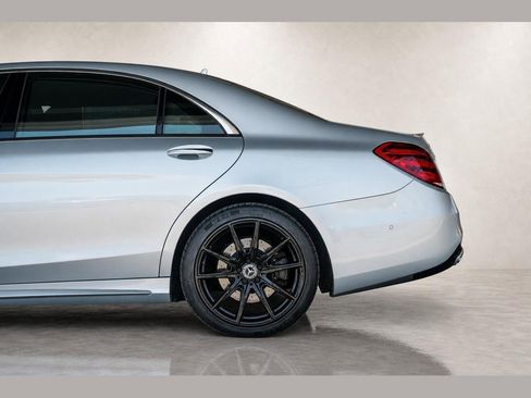 Used 2020 Mercedes-Benz S 560 Sedan image 8