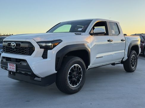 New 2025 Toyota Tacoma TRD Off-Road image 11