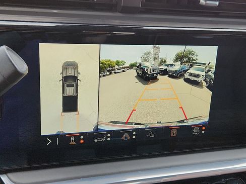 Used 2024 GMC Sierra 3500 Denali Ultimate image 18