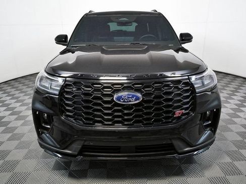 Used 2025 Ford Explorer ST AWD/4WD image 38