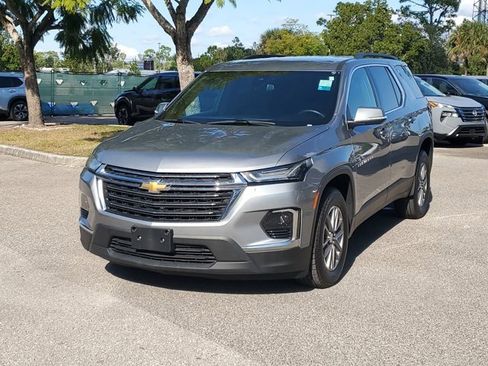 Used 2023 Chevrolet Traverse LT image 9