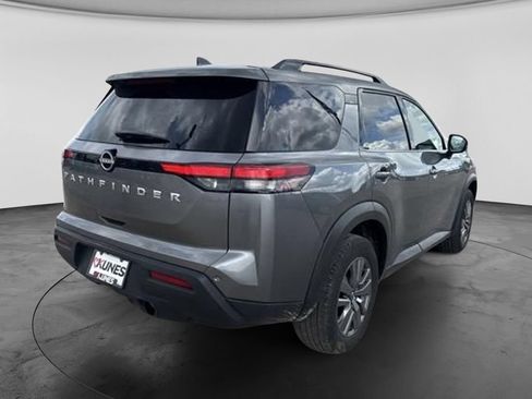 Used 2025 Nissan Pathfinder SV AWD/4WD image 15
